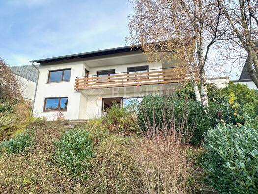Einfamilienhaus zum Kauf 395.000 € 7 Zimmer 190 m² 801 m² Grundstück Kaan-Marienborn Siegen 57074