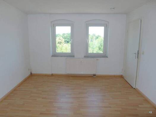 Wohnung zur Miete 360 € 3 Zimmer 72 m² 3. Geschoss Straße des Friedens 9 Limbach-Oberfrohna 09212