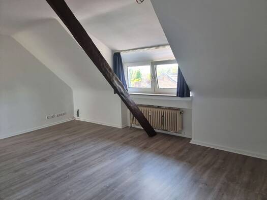 Wohnung zur Miete 745 € 3 Zimmer 95 m² Dachgeschoss, 2. Geschoss Baesweiler 52499