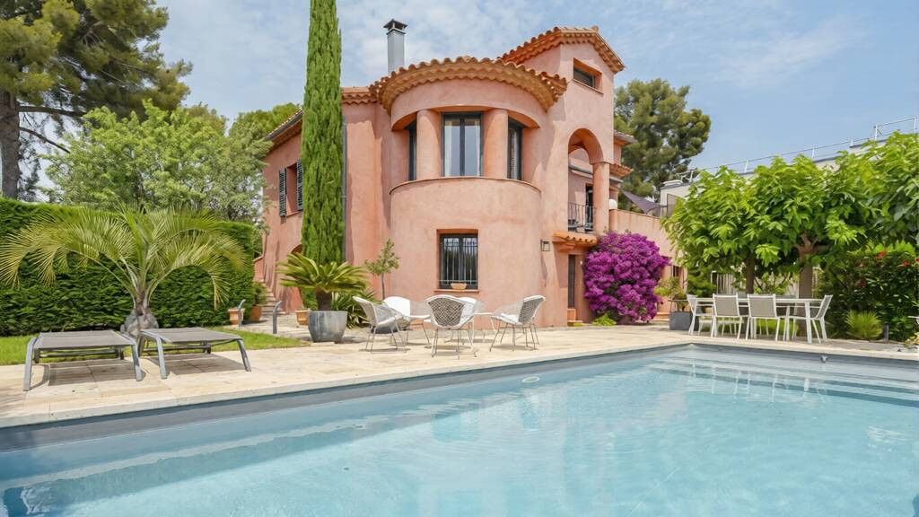 Einfamilienhaus zum Kauf 1.450.000 € 165 m² 746 m² Grundstück Sud Ouest BANDOL 83150