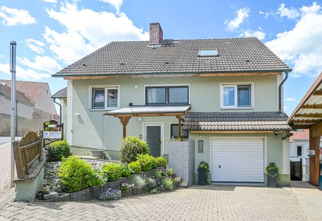 Mehrfamilienhaus zum Kauf 569.700 € 8 Zimmer 222 m² 378 m² Grundstück frei ab 01.08.2025 Eisingen 97249