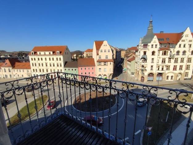 Wohnung zur Miete 538 € 2 Zimmer 107,5 m² 4. Geschoss frei ab sofort Neumarkt 1 Löbau Löbau 02708