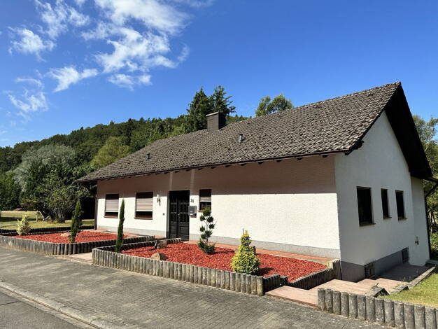 Einfamilienhaus zum Kauf provisionsfrei 389.000 € 6 Zimmer 245,7 m² 858 m² Grundstück Landstuhl Landstuhl 66849