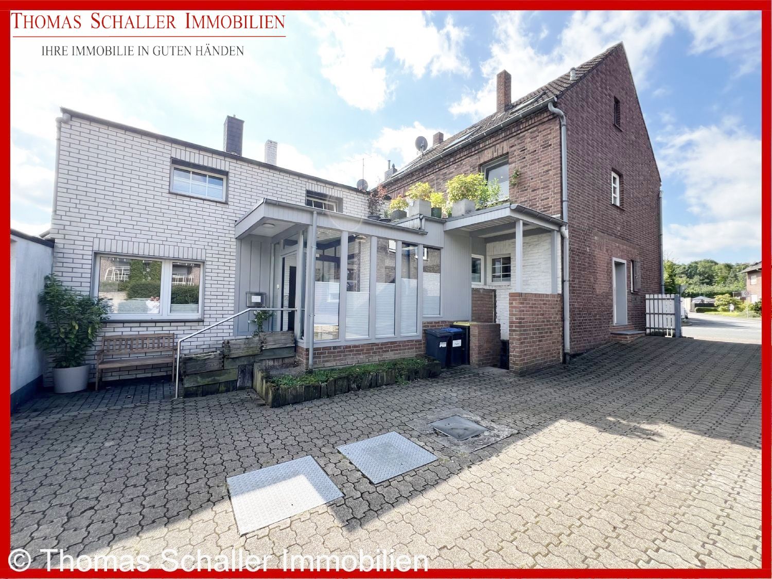 Mehrfamilienhaus zum Kauf 698.000 € 7 Zimmer 210 m²<br/>Wohnfläche 907 m²<br/>Grundstück Bergheim Duisburg 47228