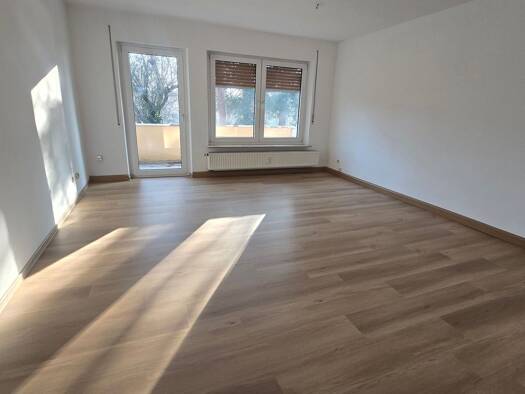 Wohnung zur Miete 900 € 3 Zimmer 73 m² Geschoss 1/3 frei ab 01.04.2026 Boxdorf Nürnberg 90427