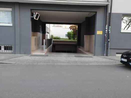 Tiefgarage zur Miete provisionsfrei 85 € 11,5 m² Kaiserstraße 120 Südstadt Fürth 90763