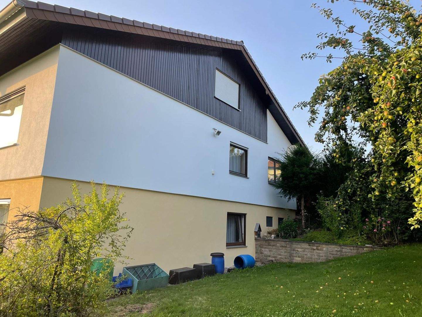 Immobilie in Walldürn - Einfamilienhaus mit Einliegerwohung und Doppelgarage in Walldürn - Bild 3