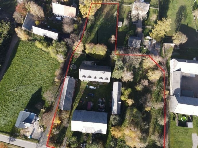 Bauernhaus zum Kauf 290.000 € 9 Zimmer 670 m²<br/>Wohnfläche 9.580 m²<br/>Grundstück Südstraße 11 Berbersdorf Striegistal 09661