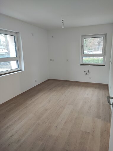 Wohnung zur Miete 1.390 € 2,5 Zimmer 85 m² EG frei ab sofort Am Wegfeld 21 Buch Nürnberg 90427