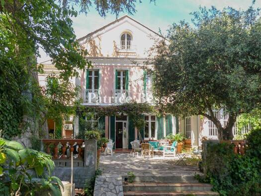 Reihenmittelhaus zum Kauf 1.390.000 € 6 Zimmer 221 m² Cathedrale Toulon 83000