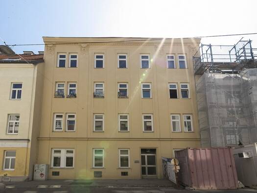 Sonstiges zum Kauf als Kapitalanlage geeignet 2.450.000 € 984 m² 382 m² Grundstück Währing 1180