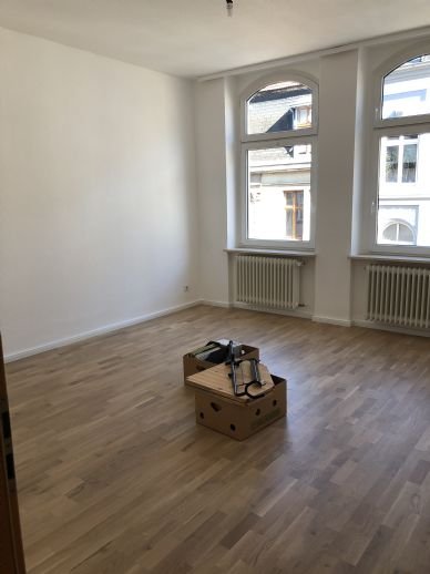 Wohnung zur Miete 995 € 4 Zimmer 105 m²<br/>Wohnfläche 1.<br/>Geschoss ab sofort<br/>Verfügbarkeit Rott Wuppertal 42283