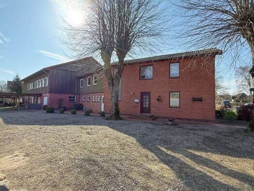 Wohnanlage zum Kauf als Kapitalanlage geeignet 827.000 € 16 Zimmer 685 m² 1.721 m² Grundstück Hüllerup Handewitt 24983