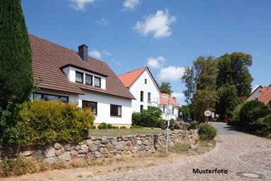 Einfamilienhaus zum Kauf 7.000 € 7 Zimmer 371 m² 631 m² Grundstück Kaltenlengsfeld Kaltennordheim 36452