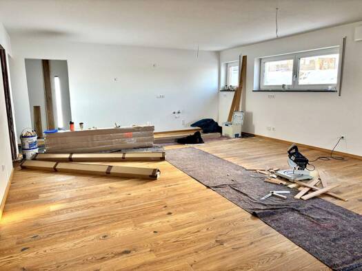 Wohnung zur Miete - Erstbezug 1.050 € 2 Zimmer 91,4 m² EG Pfarrer-Siegfried-Kroiß Straße 24 Tiefenbach 94113