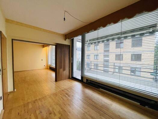 Wohnung zum Kauf 329.000 € 4 Zimmer 90 m² Eller Düsseldorf 40231