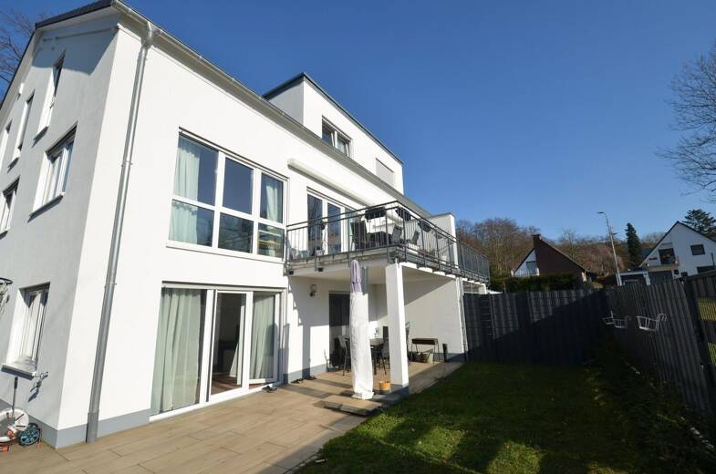 Doppelhaushälfte zur Miete 3.600 € 8 Zimmer 231 m² 275 m² Grundstück frei ab 01.06.2025 Pützchen Bonn 53229