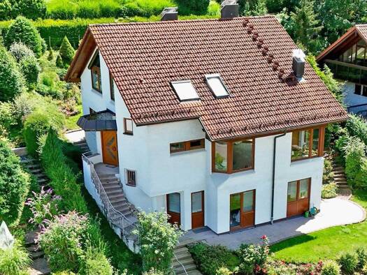 Einfamilienhaus zum Kauf 1.490.000 € 6 Zimmer 231 m² 727 m² Grundstück Botnang Botnang 70195