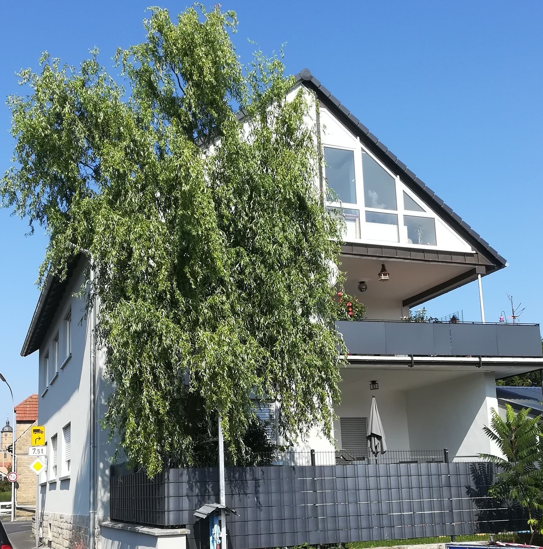 Wohnung zur Miete 1.090 € 4 Zimmer 100 m²<br/>Wohnfläche EG<br/>Geschoss ab sofort<br/>Verfügbarkeit Dimbacher Str. 21 Volkach Volkach 97332