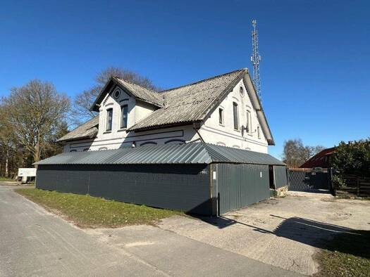 Haus zum Kauf 13 Zimmer 211 m² 2.141 m² Grundstück Steenfelde Westoverledingen 26810