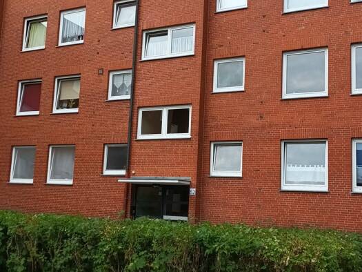 Wohnung zum Kauf als Kapitalanlage geeignet 67.000 € 3 Zimmer 68 m² Gorch-Fock-Straße 52 Barenburg Emden 26721