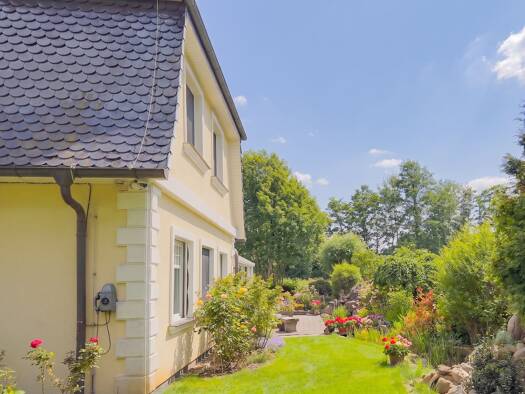 Mehrfamilienhaus zum Kauf 359.000 € 6 Zimmer 210 m² 907 m² Grundstück Falkensee 14612