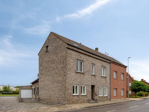 Einfamilienhaus zum Kauf 309.000 € 7 Zimmer 230 m² 650 m² Grundstück frei ab 01.03.2027 Sittarder Straße 49 Tüddern Selfkant 52538
