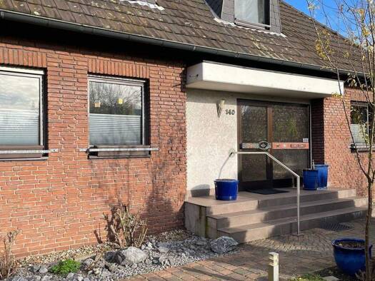 Bungalow zum Kauf 780.000 € 6 Zimmer 250 m² 1.000 m² Grundstück frei ab 01.04.2026 Höhenweg 140 Sterkrade-Nord Oberhausen 46147