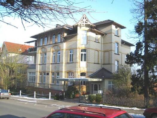 Wohnung zur Miete 728 € 4 Zimmer 132 m² 3 Geschosse frei ab 01.01.2027 Hufelandstraße 11 Bad Wildungen Bad Wildungen 34537