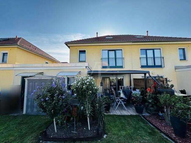 Doppelhaushälfte zum Kauf 299.000 € 4,5 Zimmer 138 m² 241 m² Grundstück Biesnitz Görlitz 02826