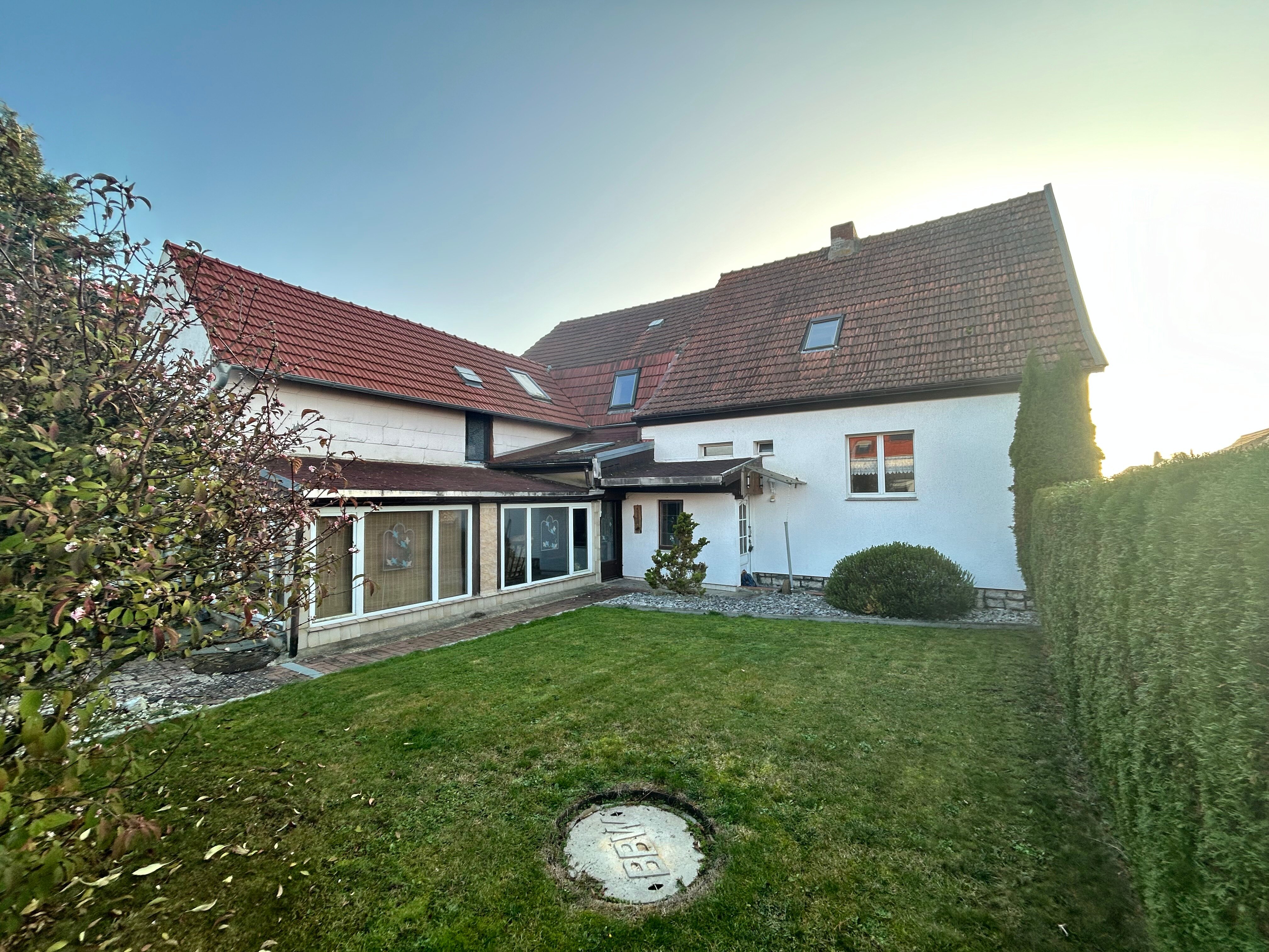 Haus zum Kauf 130.000 € 6 Zimmer 140 m²<br/>Wohnfläche 117 m²<br/>Grundstück ab sofort<br/>Verfügbarkeit Breitenbach Leinefelde-Worbis 37327