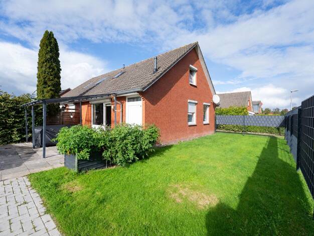 Doppelhaushälfte zum Kauf provisionsfrei 165.000 € 4 Zimmer 70 m² 317 m² Grundstück Borssum/Hilmarsum Emden 26725