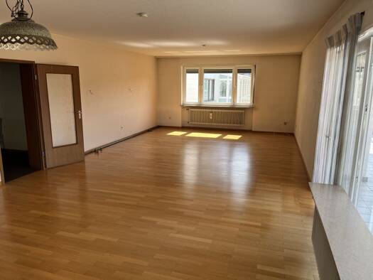 Mehrfamilienhaus zum Kauf provisionsfrei 560.000 € 9 Zimmer 330 m² 1.037 m² Grundstück frei ab sofort Eschringen Halberg 66130