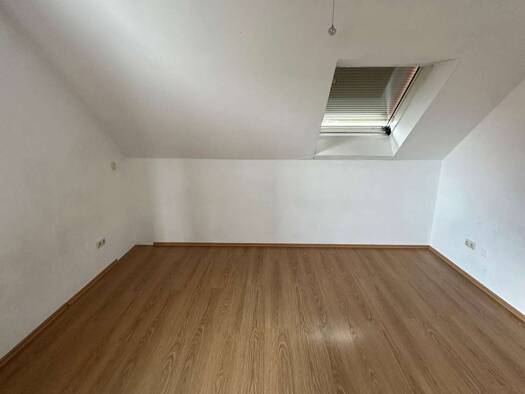 Wohnung zum Kauf 179.000 € 3 Zimmer 60,3 m² 2. Geschoss frei ab sofort Reuther Weg 9 Zapfendorf 96199