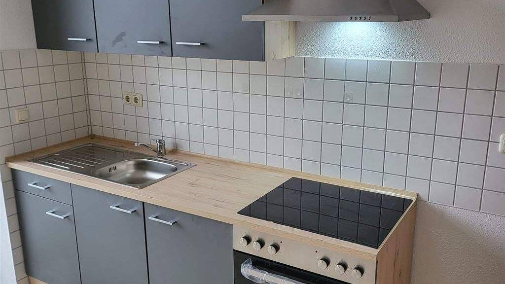 Wohnung zur Miete 295 € 2 Zimmer 64,5 m² EG frei ab sofort Cäcilienstraße 1 Hilbersdorf Chemnitz 09131