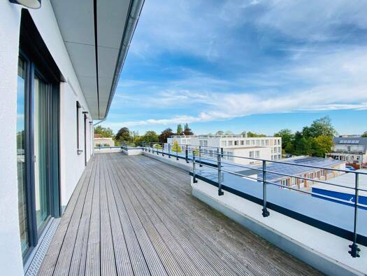 Wohnung zum Kauf 764.500 € 3 Zimmer 177,1 m² Reutershagen Rostock 18057