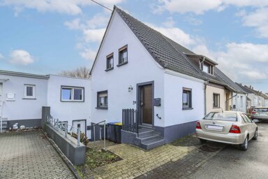 Mehrfamilienhaus zum Kauf als Kapitalanlage geeignet 185.000 € 7 Zimmer 126 m² 272,2 m² Grundstück Hermann-Röchling-Höhe Völklingen 66333