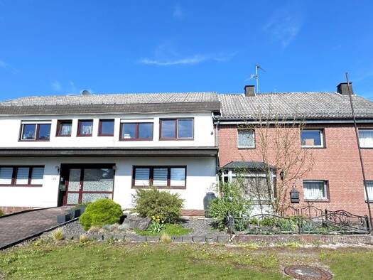 Einfamilienhaus zum Kauf 359.000 € 10 Zimmer 295 m² 1.421 m² Grundstück Dollendorf Blankenheim 53945