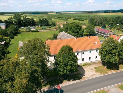 Mehrfamilienhaus zum Kauf 290.000 € 12 Zimmer 277,4 m² 7.578 m² Grundstück Lichterfelde Niederer Fläming 14913