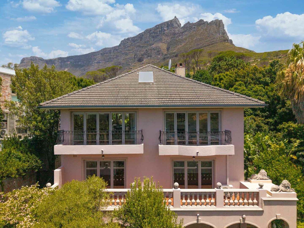 Villa zum Kauf 1.220.178 € 7 Zimmer 320 m²<br/>Wohnfläche 1.253 m²<br/>Grundstück Kapstadt, South Africa 8001