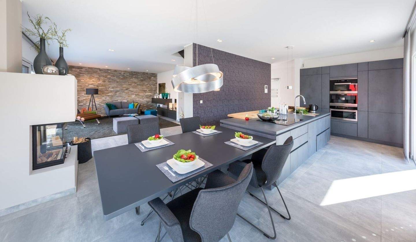 Immobilie in Henstedt-Ulzburg - Großzügiges Mehrgenerationenhaus 286 m² in Henstedt und Umgebung | 671.900 EUR - Bild 1