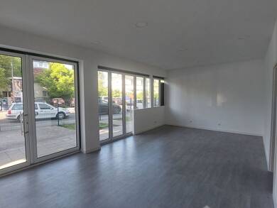 Laden zur Miete 1.700 € 2 Zimmer 60 m² Verkaufsfläche Frankfurt am Main 60439