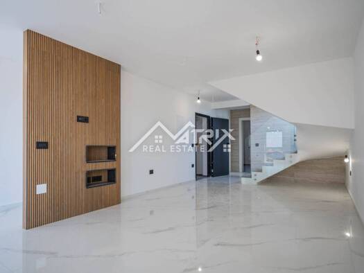 Wohnung zum Kauf 450.000 € 4 Zimmer 125 m² Geschoss 2/2 Valbandon, Fažana Fažana 52212