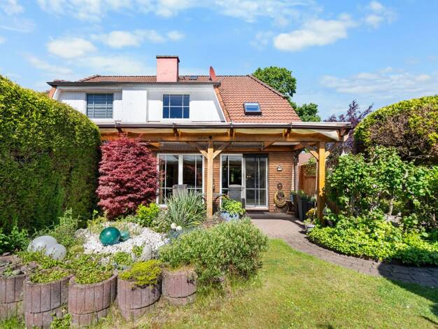 Doppelhaushälfte zum Kauf 515.000 € 4 Zimmer 112 m² 392 m² Grundstück Henstedt-Ulzburg 24558