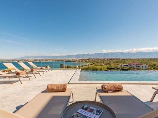 Haus zum Kauf 1.450.000 € 5 Zimmer 341 m² Povljana 0