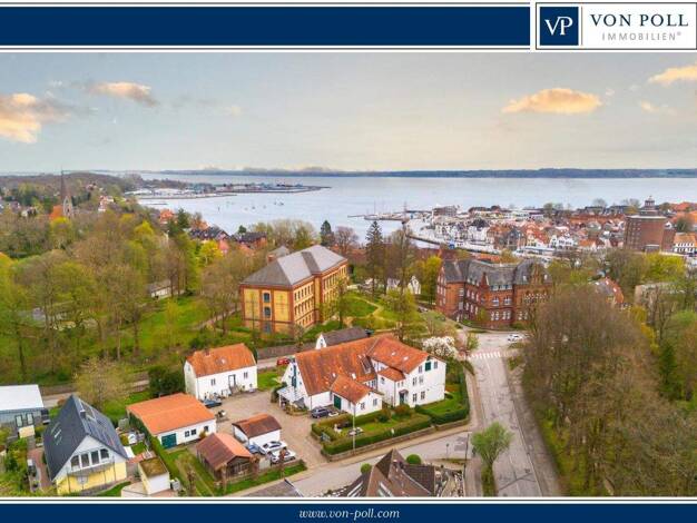 Villa zum Kauf 890.000 € 9 Zimmer 300 m² 1.216 m² Grundstück Eckernförde 24340
