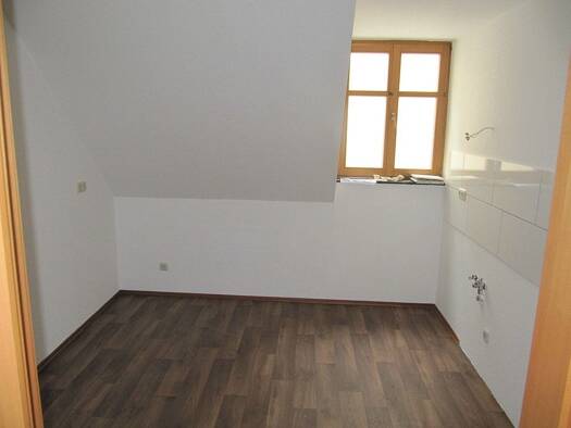 Wohnung zur Miete 270 € 2 Zimmer 64 m² 3. Geschoss frei ab sofort Plauensche Straße 7 Auerbach Auerbach 08209