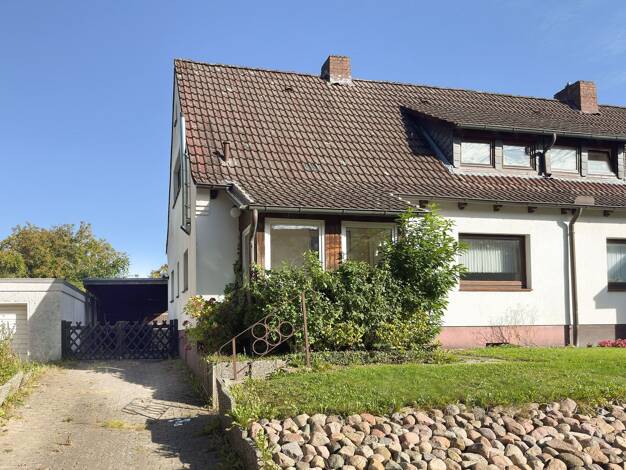 Doppelhaushälfte zum Kauf 249.000 € 3 Zimmer 75 m² 660 m² Grundstück Bad Oldesloe 23843