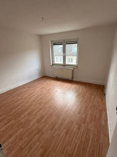 Wohnung zur Miete 450 € 3 Zimmer 55 m² Dachgeschoss, 3. Geschoss Freiheitstr. 138 Innen Remscheid 42853