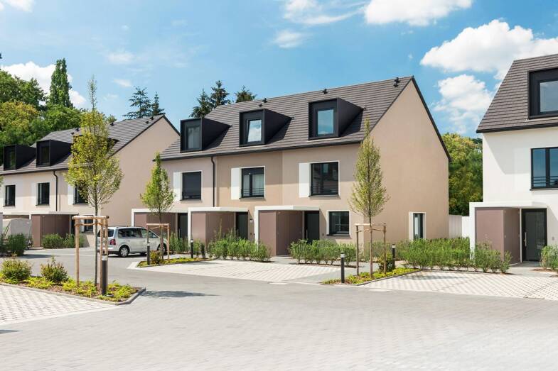 Reihenmittelhaus zum Kauf provisionsfrei 499.990 € 5 Zimmer 144,9 m² 195,2 m² Grundstück Nelkenstraße 14a Stein Stein 90547